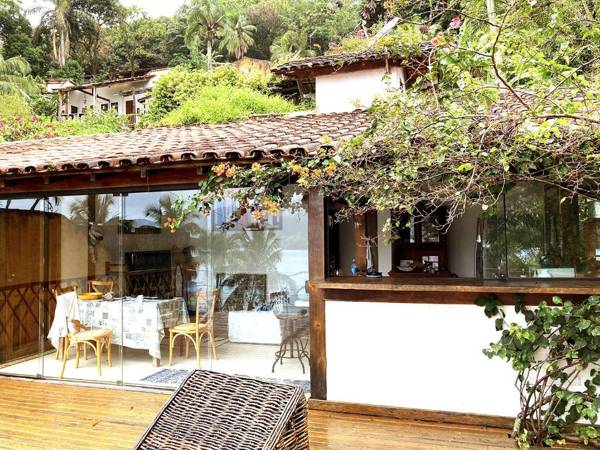 Refúgio na natureza com vista espetacular em Ilhabela