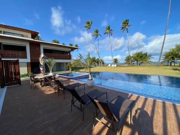 Lindíssima acomodação piscina 30 passos da praia!