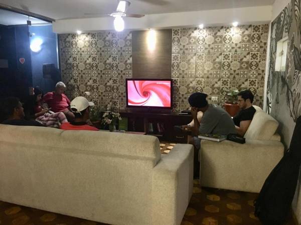 Praça da Árvore Hostel