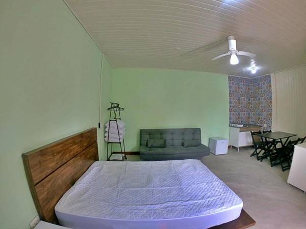 Kitnet Com Ar em frente a Praia de Boracéia