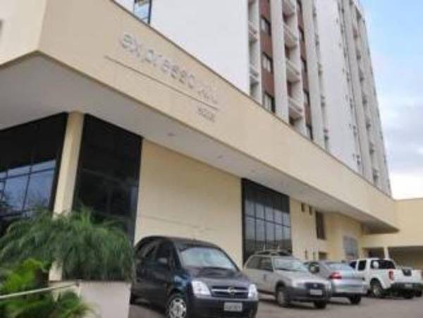 SLZ Lagoa Hotel