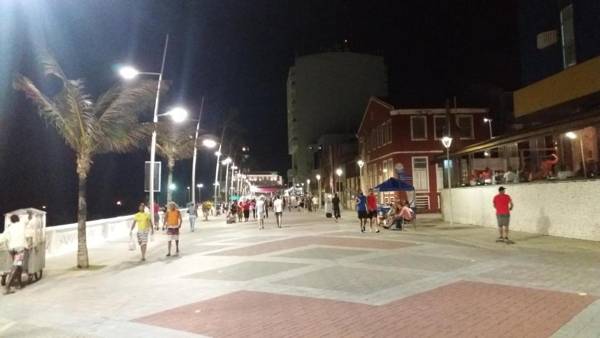 Studio Lateral Farol da Barra com Smart tv