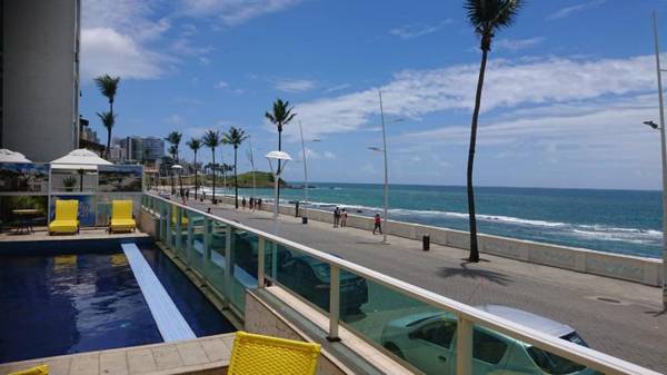 FLAT O POINT do CARNAVAL do FAROL da BARRA