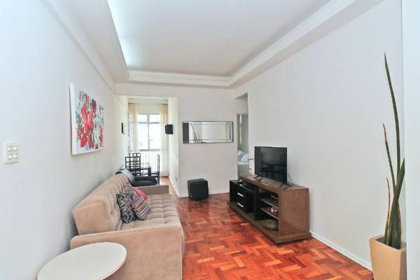 Confortavel e silencioso 2 quartos com 2 banheiros no coração de Ipanema!