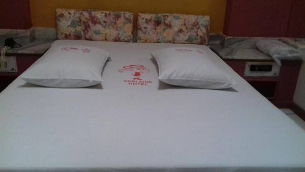 Hotel Verlaine adult only