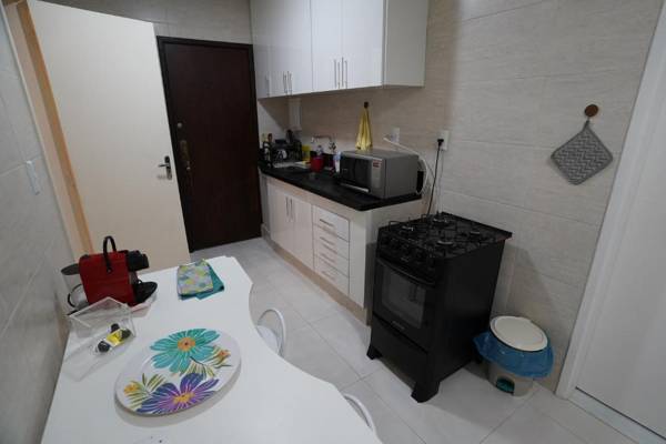 Copacabana Apartamento acolhedor Posto 2!!!