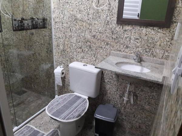 Hostel Falcão-Suites Privativas com Ar Condicionado