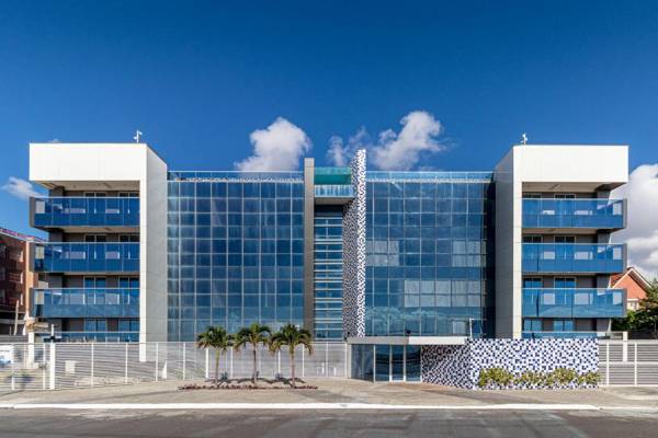 HY Beach Flats - Fernando Pessoa