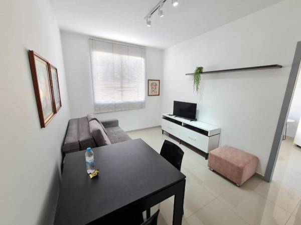 Belo Apartamento Eldorado II Master Collection