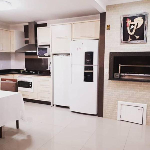 Pousada Hospedagem Palhoça com piscina