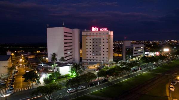 ibis Marilia