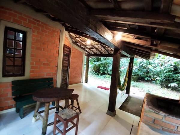 Casa Rústica com WiFi e churrasq em São Sebastião