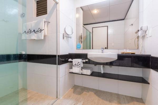 Ritz Lagoa da Anta Hotel & SPA