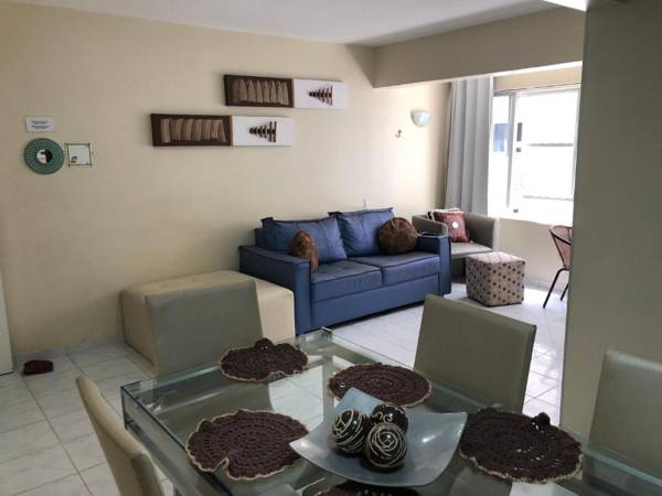 Apto 304 - Dois quartos à beira mar na praia de pajuçara em Maceió próximo da feirinha de artesanato