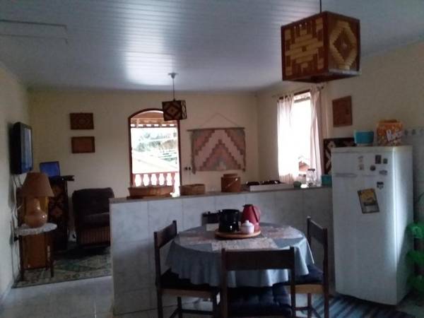 Casa na Vila de Lumiar Banho de Rio Próximo ao Centro