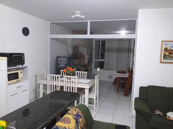 Apartamento no Mar Grosso em Laguna SC.