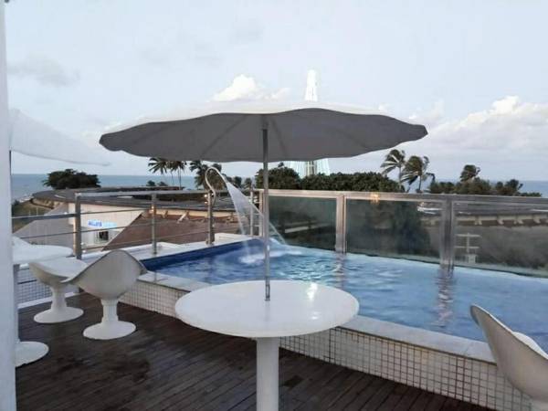 FLAT BEIRA MAR. TAMBAÚ