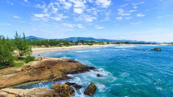 Pousada Pátio da Ferrugem uma quadra da praia