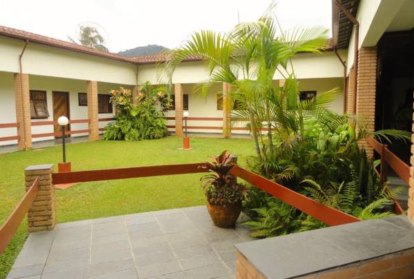 Francis Hotel Pousada