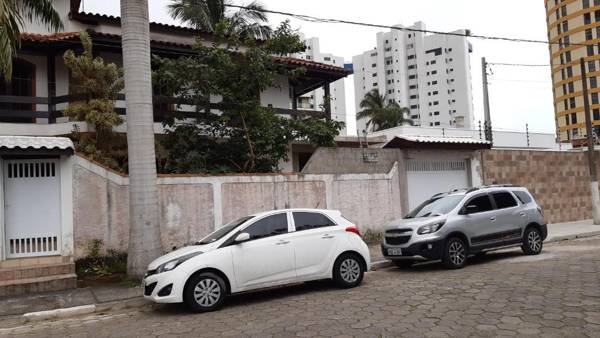 Casa a 150 m da Praia Martins de Sá
