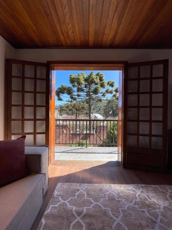 Casa Três Rios - Campos do Jordão