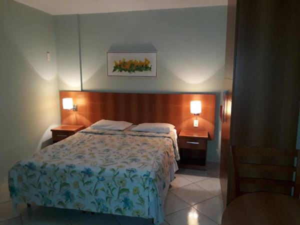 1307 AP- 2 Quartos com banheira de hidromassagem Caldas Novas