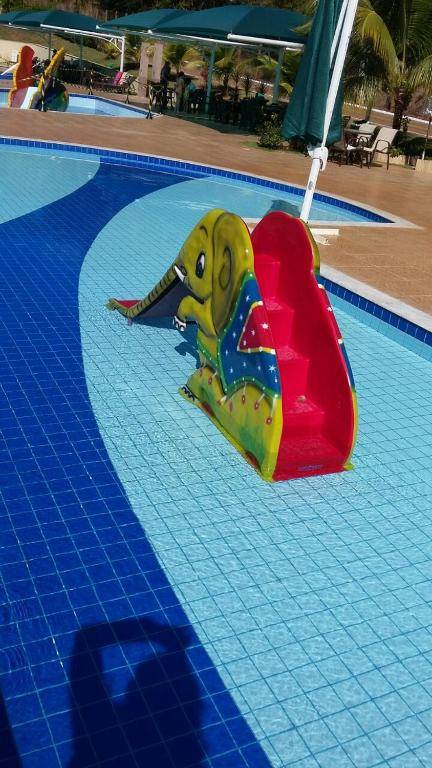 C104-AP-ALDEIA DO LAGO COM COZINHA e CHURRASQUEIRA em CALDAS NOVAS