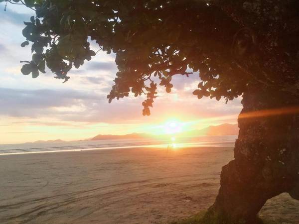 Pousada Conca di Mare - Restaurante - Pé na areia com serviço de praia