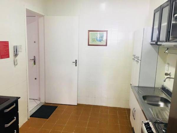 Edifício Republica Argentina - Exclusivo acesso à praia de BC - Ótimo para família