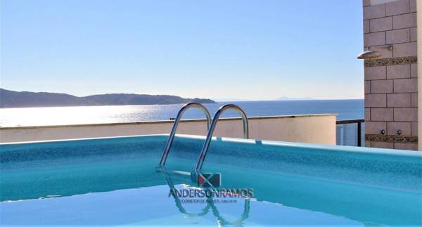 1027 - Cobertura para locação em Bombinhas com piscina - Residencial Baia Azul Apto 503 A