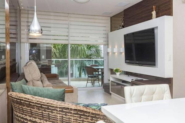 Boulevard Bombinhas 205-A - 50m do mar & Frente Avenida - Condomínio de Luxo - Piscina - Jacuzzi - Portaria 24h