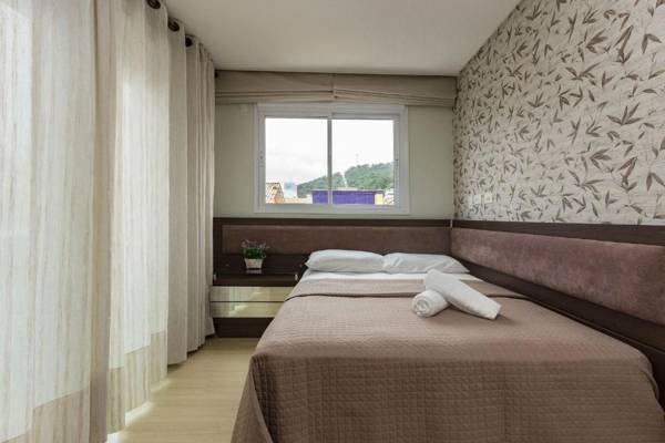 Boulevard Bombinhas 211-B - 50m do mar - Condomínio de Luxo - Piscina Climatizada - Jacuzzi - Portaria 24h