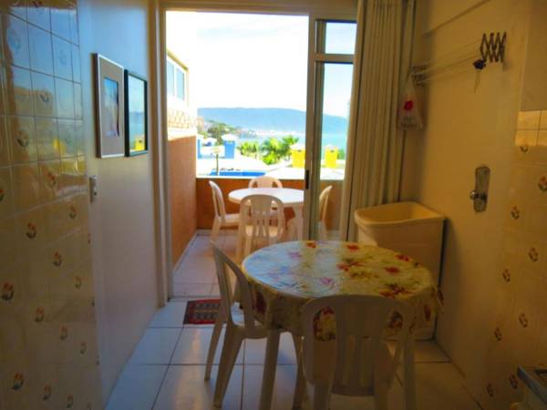 Residencial Camila na quadra do mar em Bombinhas