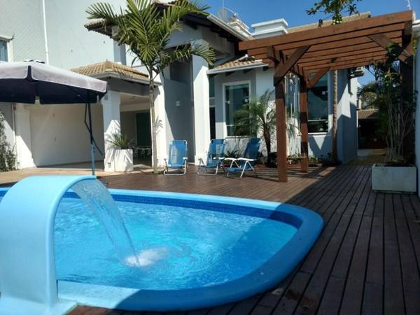 Bombinhas Mariscal - Casa con piscina 8 Pax- Cod 329