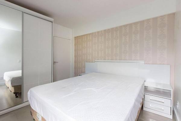 Solar de Bombinhas 202 - Apto na Quadra do Mar - Roupa de Cama & Toalhas de banho - Excelente custo-benefício