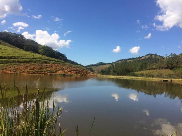 Pousada Fazenda e Pesqueiro Chalé da serra