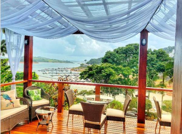 Solarium de Escarpas Suítes