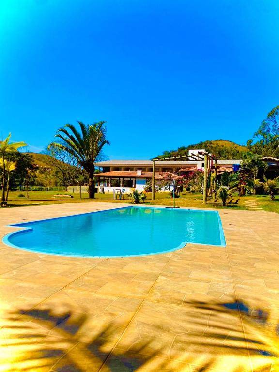 Paraíso Capitólio Suítes Pousada