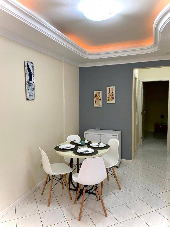 Apartamento central c/ Garagem e Wi-fi