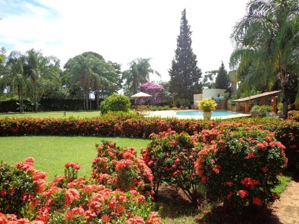 Hotel Pousada Chalé das Flores