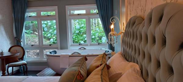 Colline Du Soleil Boutique Hotel