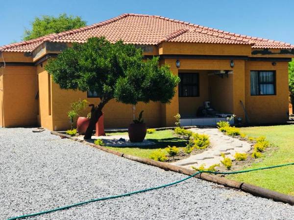 GardenView Holiday Home