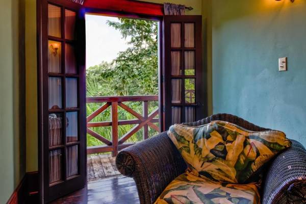 Toucan Suite @ Mahogany Hall