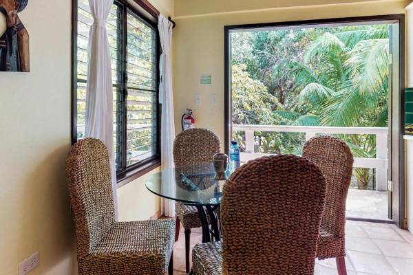 Condo #27 @ Beachside Villas