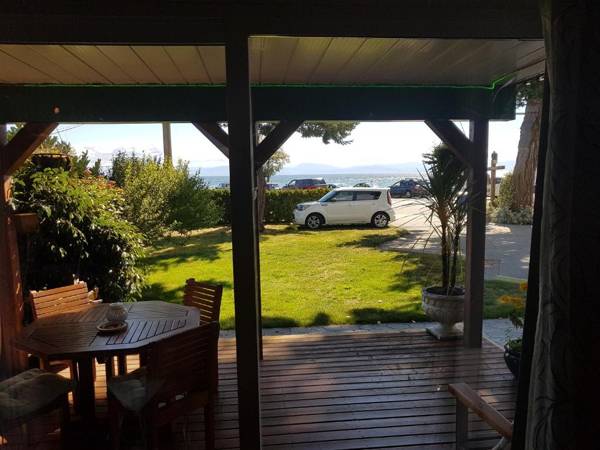 Davis Bay Bed & Breakfast