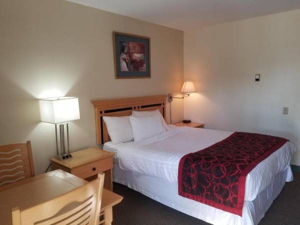 Canada's Best Value Desert Inn & Suites