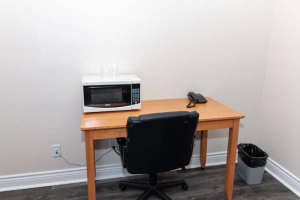 Workspace - Borden Inn and Suites