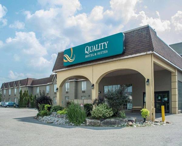 Quality Hotel & Suites Woodstock