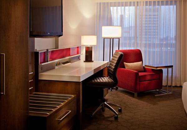 Workspace - Delta Hotels by Marriott Winnipeg
