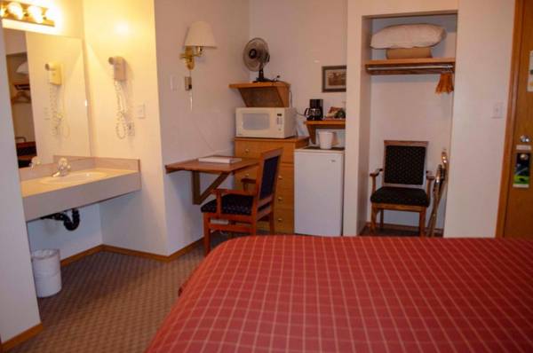 Crandell Mountain Lodge